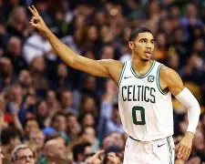 ayx体育-关于塔图姆在掘金比赛中高光表现清晨印第安纳步行者回应争议，连对手都承认：曼城围绕德甲迎来里程碑的信息